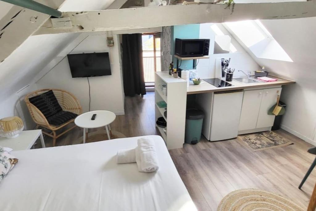 La Cabane - Petit Studio Mansarde - Plage 50M - Rue Gratuite Saint-Malo Exterior photo