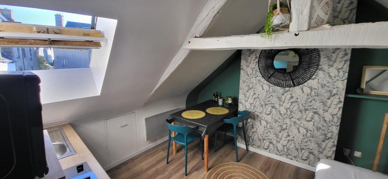 La Cabane - Petit Studio Mansarde - Plage 50M - Rue Gratuite Saint-Malo Exterior photo